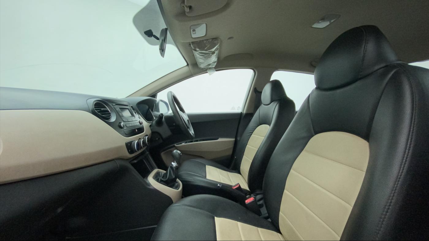 2014 Hyundai Xcent S 1.2, Petrol, Manual, 40,968 km, Right Side Front Door Cabin