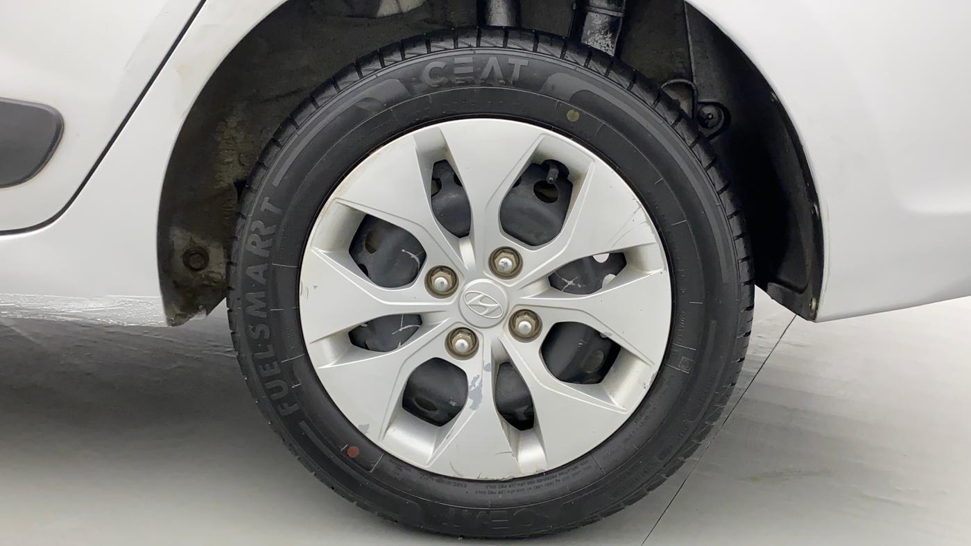 2014 Hyundai Xcent S 1.2, Petrol, Manual, 40,968 km, Left Rear Wheel