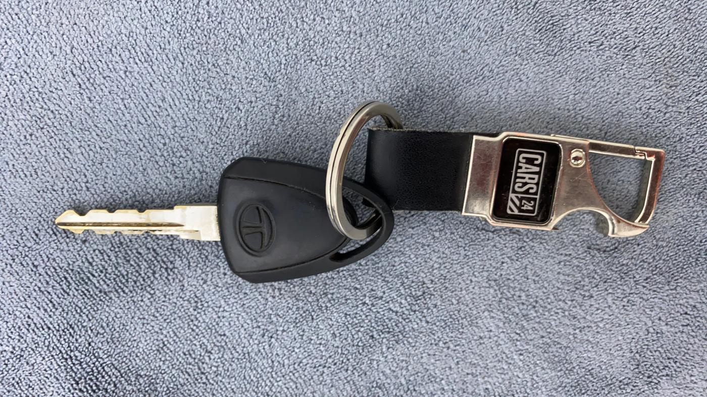 2015 Tata Nano TWIST XTA, Petrol, Automatic, 22,704 km, Key Close Up