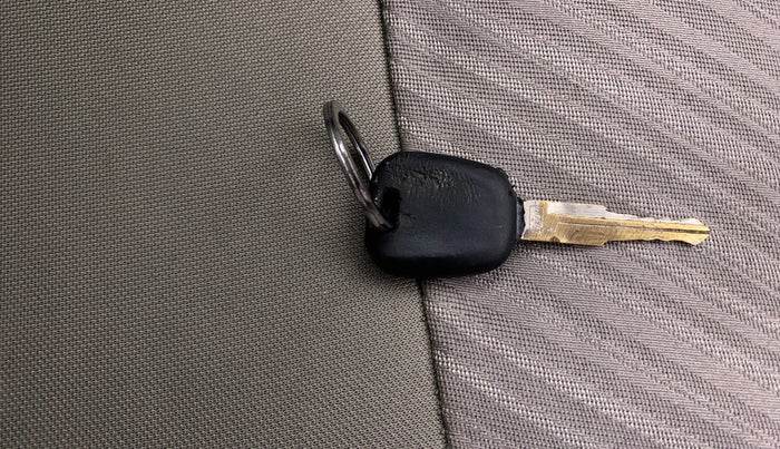 2017 Maruti Alto K10 VXI (O) AMT, Petrol, Automatic, 39,320 km, Key Close Up