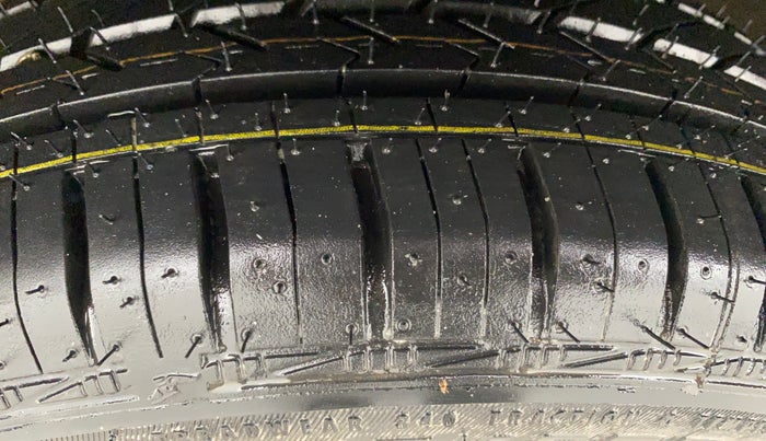 2017 Maruti Alto K10 VXI (O) AMT, Petrol, Automatic, 39,320 km, Left Front Tyre Tread