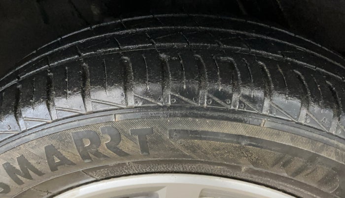 2020 Renault Kwid RXT 1.0, Petrol, Manual, 50,399 km, Right Rear Tyre Tread