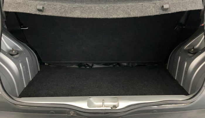 2020 Renault Kwid RXT 1.0, Petrol, Manual, 50,399 km, Boot Inside