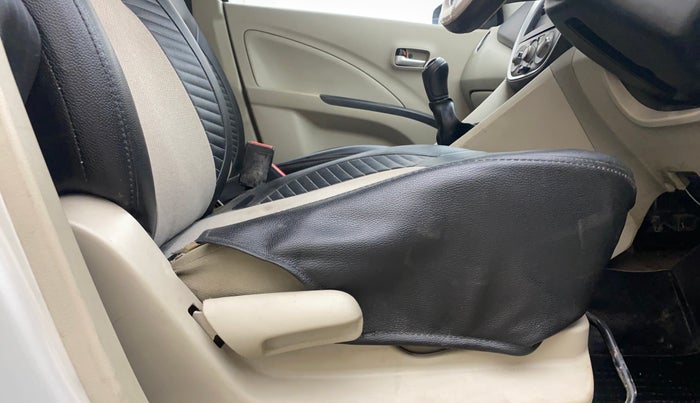 2018 Maruti Celerio VXI, CNG, Manual, 1,45,718 km, Driver Side Adjustment Panel