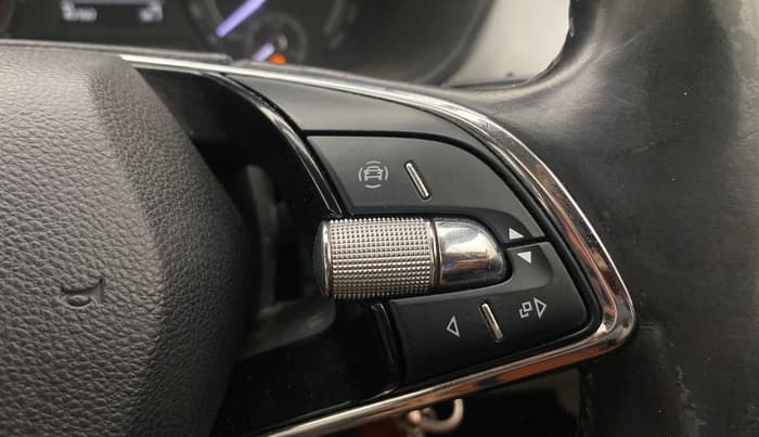 2022 Skoda KUSHAQ AMBITION 1.0L TSI MT, Petrol, Manual, 40,182 km, Adaptive Cruise Control