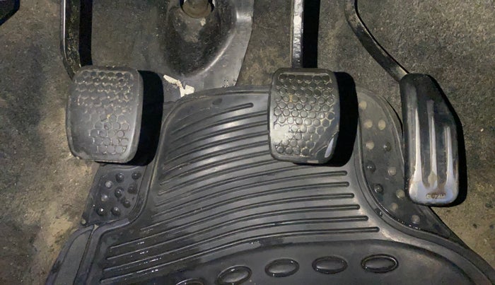 2012 Maruti Alto 800 LXI, Petrol, Manual, 62,463 km, Pedals