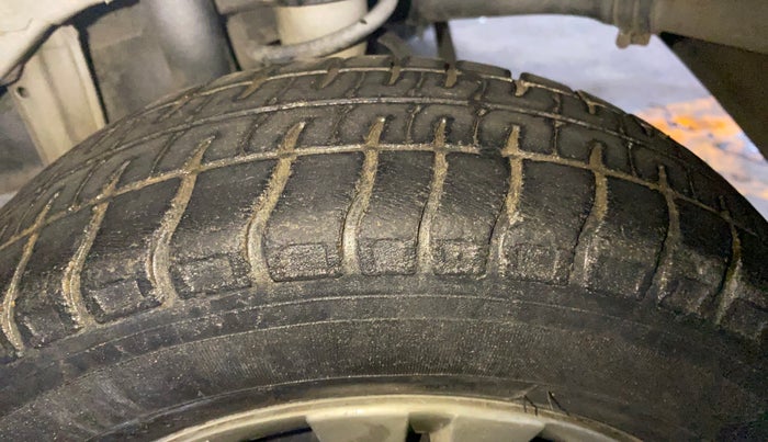 2012 Maruti Alto 800 LXI, Petrol, Manual, 62,463 km, Left Rear Tyre Tread