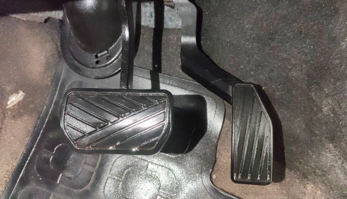 2017 Maruti Wagon R 1.0 VXI AMT, Petrol, Automatic, 89,064 km, Pedals