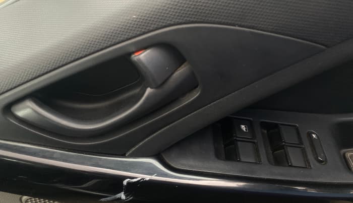 2019 Tata NEXON XM PETROL, Petrol, Manual, 55,820 km, Driver Side Door Panels Control