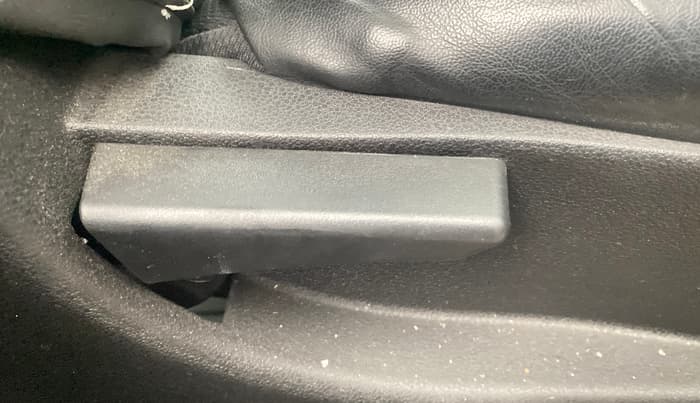 2019 Tata NEXON XM PETROL, Petrol, Manual, 55,820 km, Driver Side Adjustment Panel