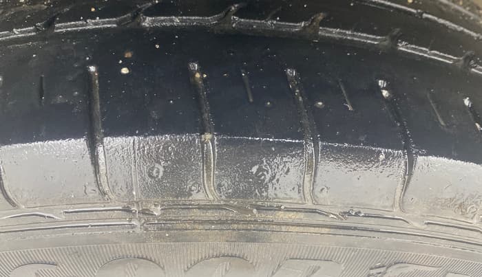 2019 Tata NEXON XM PETROL, Petrol, Manual, 55,820 km, Right Rear Tyre Tread