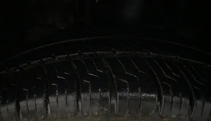 2017 Tata Tiago XE PETROL, Petrol, Manual, 44,720 km, Left Front Tyre Tread