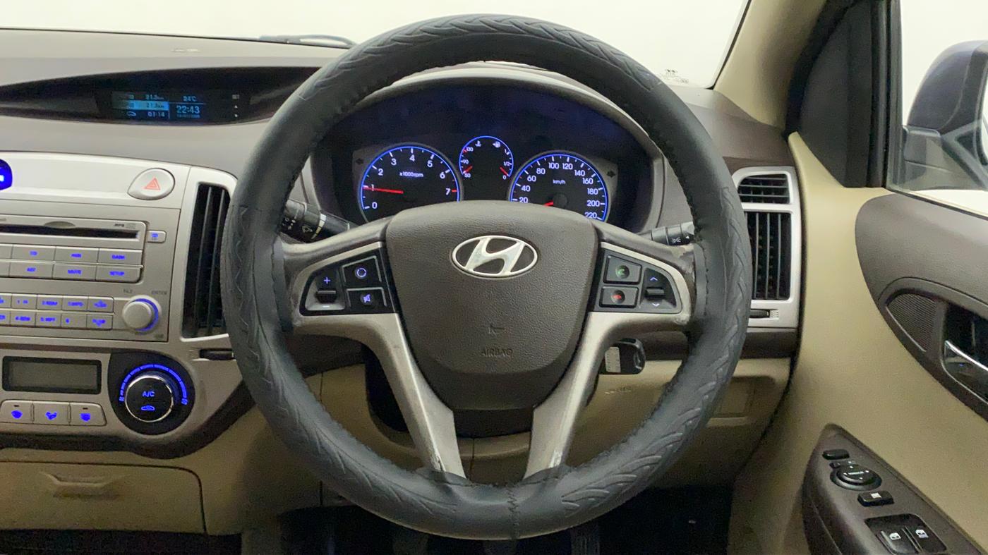 2012 Hyundai i20 SPORTZ 1.2, Petrol, Manual, 38,261 km, Steering Wheel Close Up
