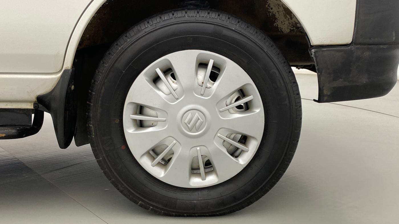 2020 Maruti Eeco 5 STR CNG WITH AC PLUSHTR, CNG, Manual, 26,076 km, Right Front Wheel