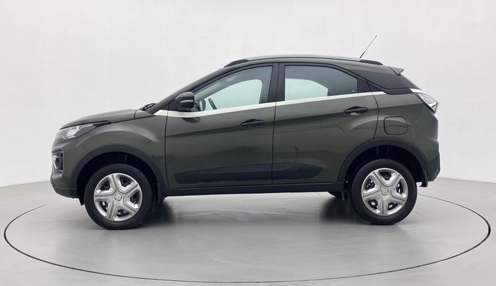 2022 Tata NEXON XM PETROL, Petrol, Manual, 3,903 km, Left Side