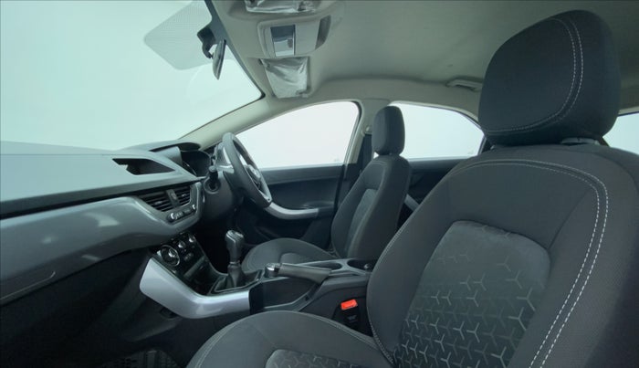 2022 Tata NEXON XM PETROL, Petrol, Manual, 3,903 km, Right Side Front Door Cabin