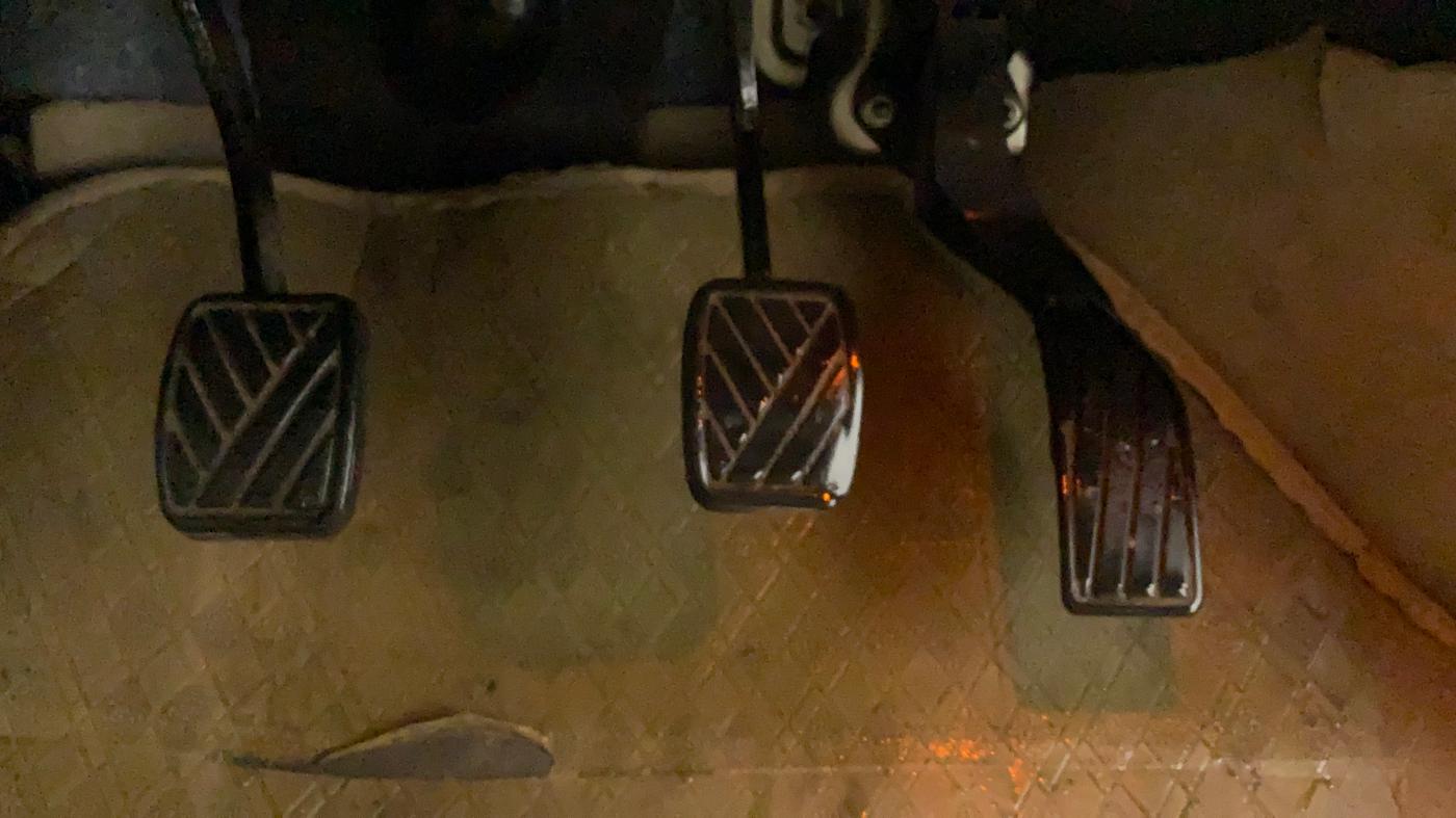 2014 Maruti Ciaz ZXI, Petrol, Manual, 70,714 km, Pedals