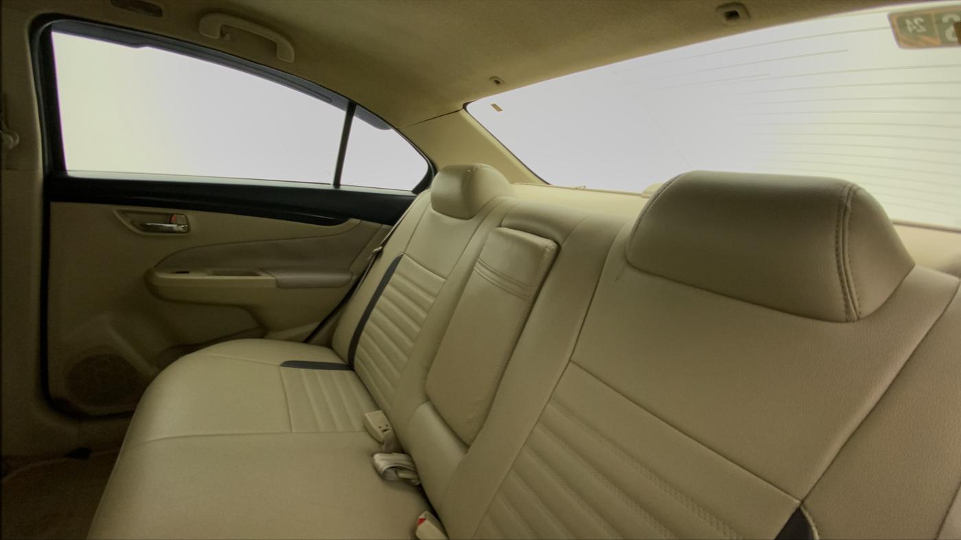 2014 Maruti Ciaz ZXI, Petrol, Manual, 70,714 km, Right Side Rear Door Cabin