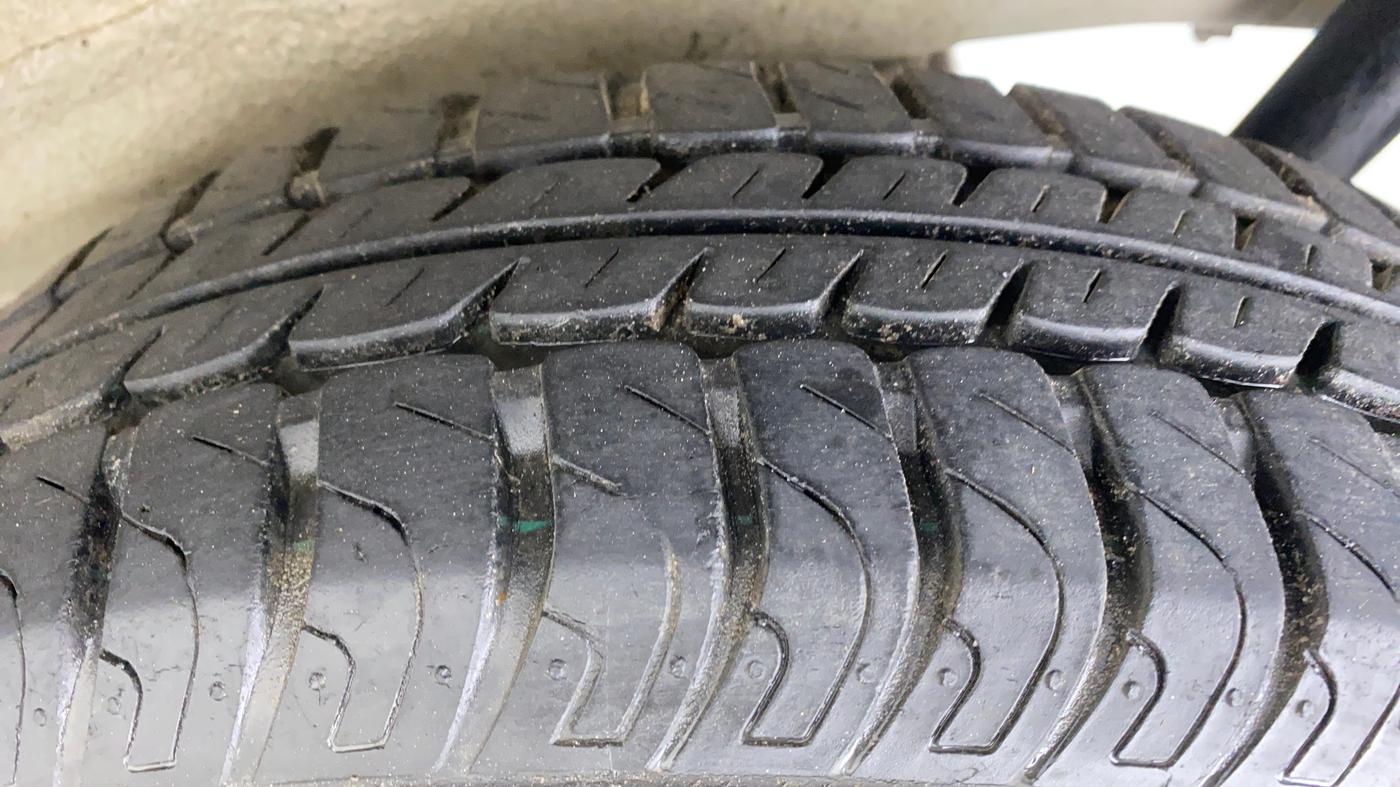 2010 Maruti Wagon R 1.0 VXI, Petrol, Manual, 15,588 km, Left Rear Tyre Tread