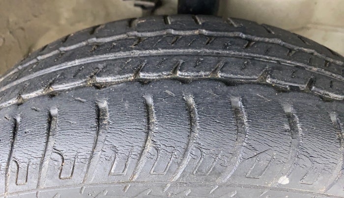 2010 Maruti Wagon R 1.0 VXI, Petrol, Manual, 15,588 km, Right Front Tyre Tread