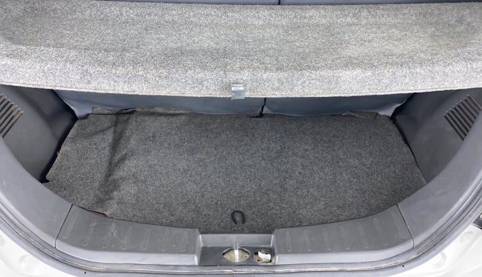 2010 Maruti Wagon R 1.0 VXI, Petrol, Manual, 15,588 km, Boot Inside