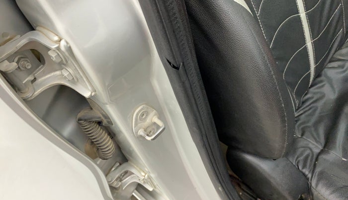 2018 Renault Kwid RXL, Petrol, Manual, 51,470 km, Driver-side door - Beading has minor damage