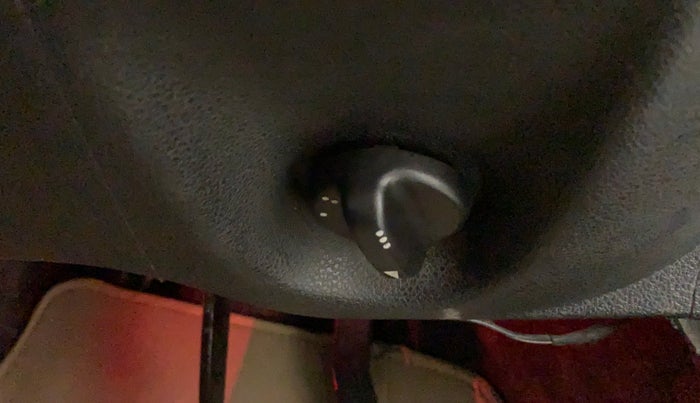 2018 Renault Kwid RXL, Petrol, Manual, 51,470 km, Dashboard - Headlight height adjustment not working
