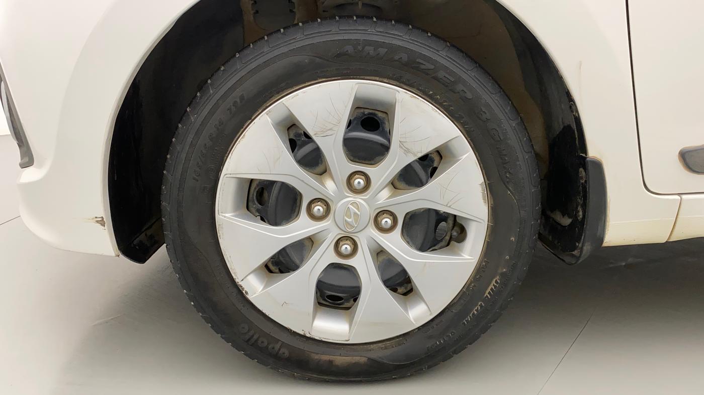 2015 Hyundai Xcent S 1.2, Petrol, Manual, 28,024 km, Left Front Wheel