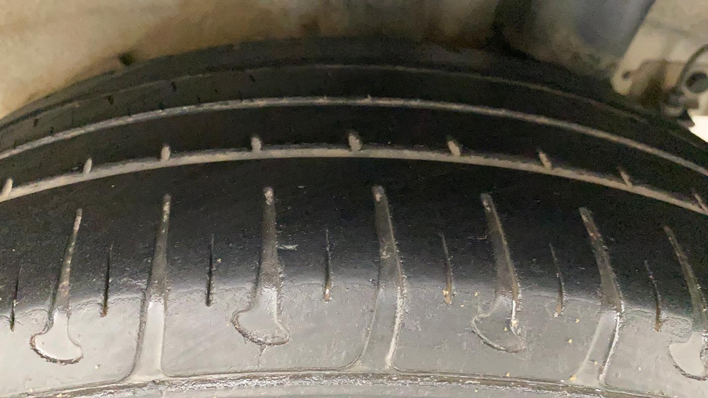2015 Hyundai Xcent S 1.2, Petrol, Manual, 28,024 km, Left Rear Tyre Tread