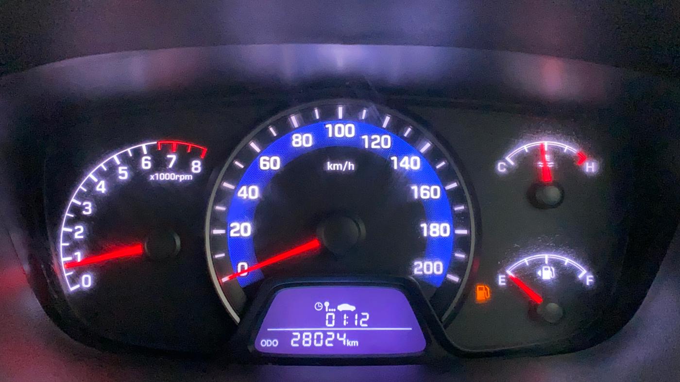 2015 Hyundai Xcent S 1.2, Petrol, Manual, 28,024 km, Odometer Image