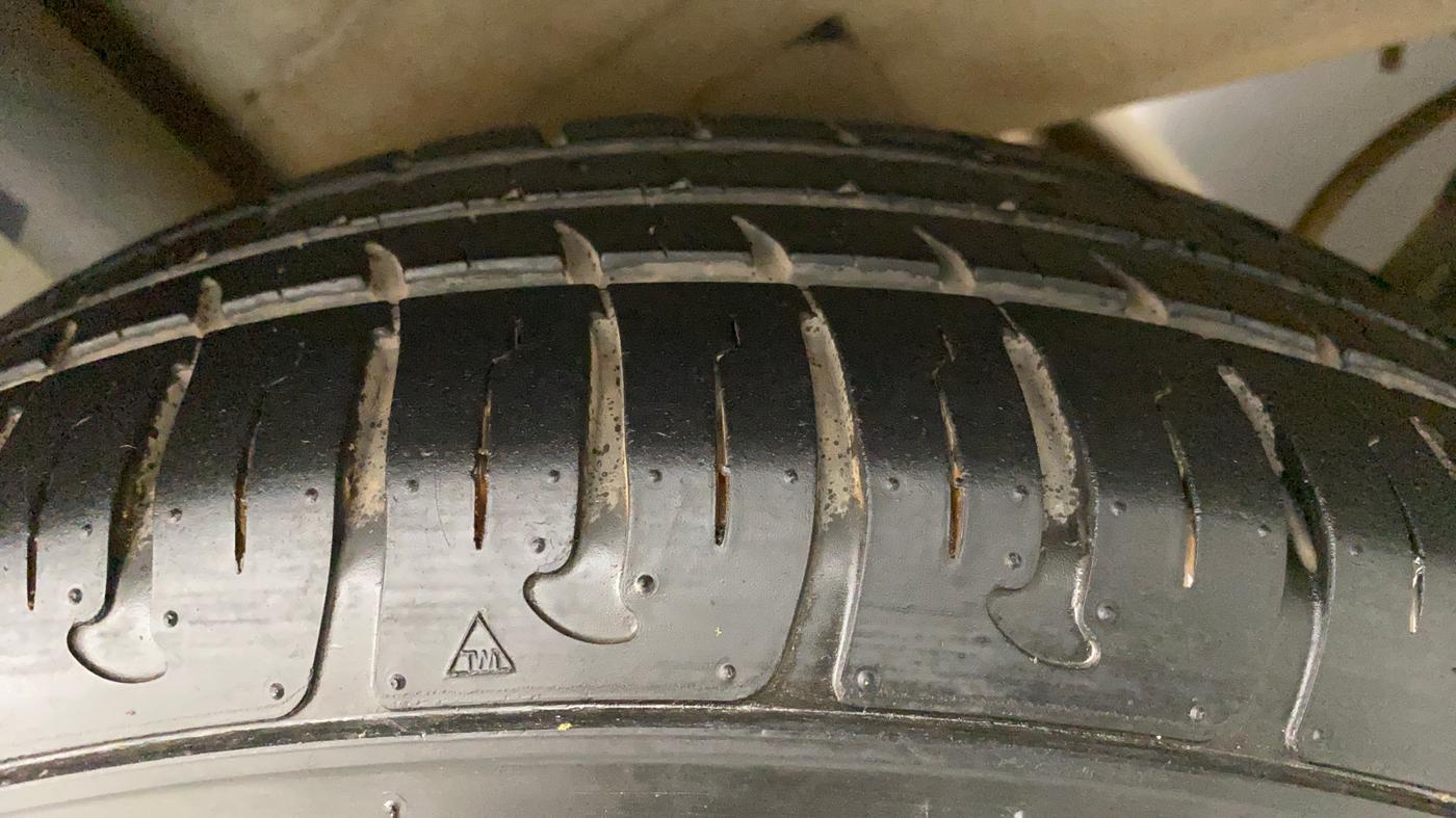 2015 Hyundai Xcent S 1.2, Petrol, Manual, 28,024 km, Right Rear Tyre Tread