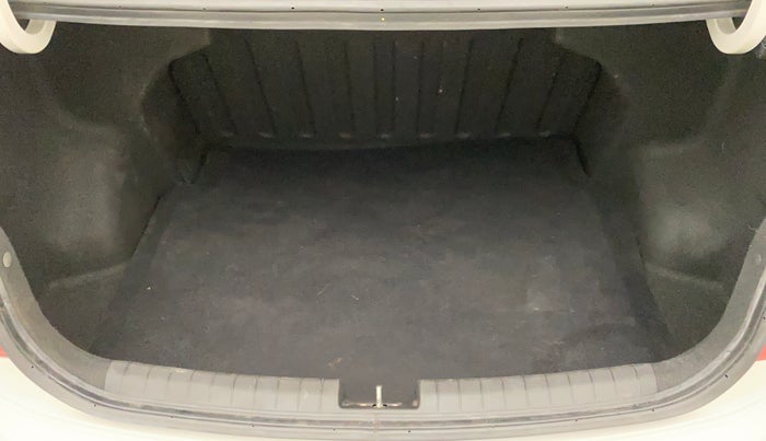 2015 Hyundai Xcent S 1.2, Petrol, Manual, 28,024 km, Boot Inside