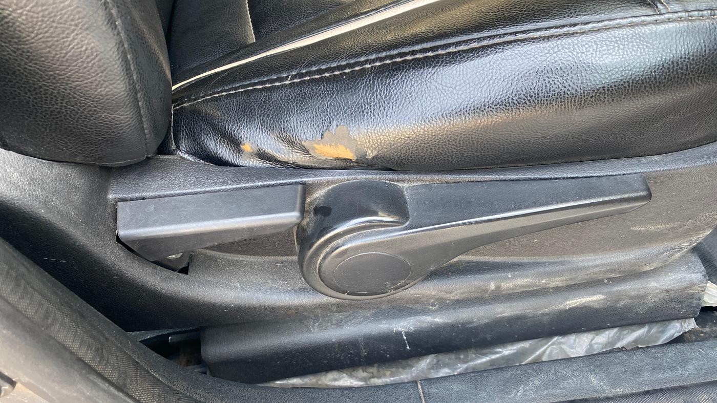 2019 Tata Tiago XZ PETROL, Petrol, Manual, 91,455 km, Driver Side Adjustment Panel