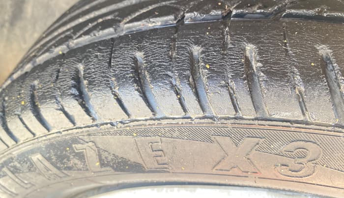 2019 Tata Tiago XZ PETROL, Petrol, Manual, 91,455 km, Right Front Tyre Tread