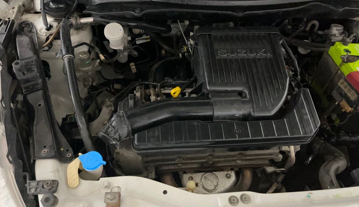 2014 Maruti Swift Dzire VXI, CNG, Manual, 62,749 km, Engine View - Right