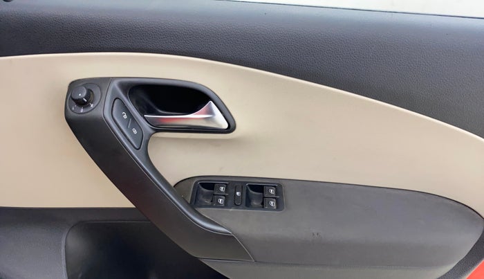 2013 Volkswagen Polo HIGHLINE1.2L, Petrol, Manual, 56,011 km, Driver Side Door Panels Control