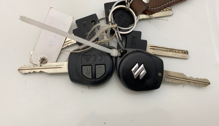 2022 Maruti Swift VXI, Petrol, Manual, 33,712 km, Key Close Up