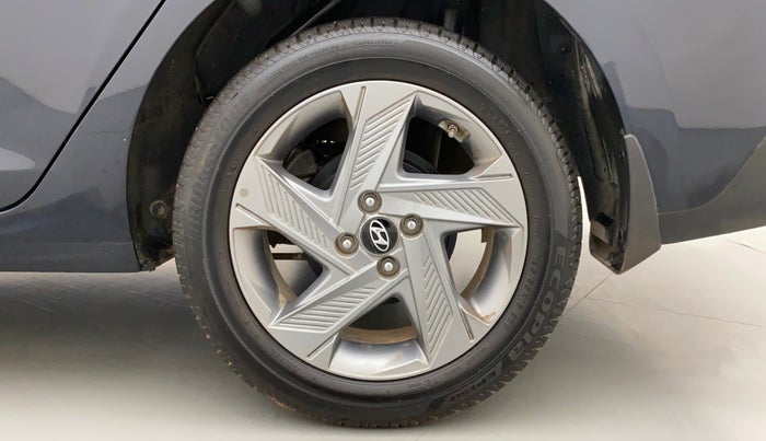 2022 Hyundai Verna SX 1.5 CRDI, Diesel, Manual, 15,764 km, Left Rear Wheel