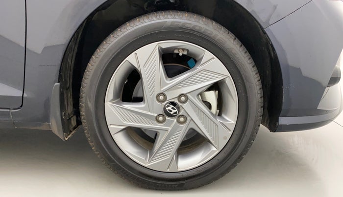 2022 Hyundai Verna SX 1.5 CRDI, Diesel, Manual, 15,764 km, Right Front Wheel