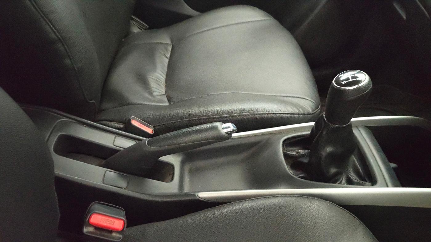 2016 Maruti Baleno DELTA PETROL 1.2, Petrol, Manual, 83,624 km, Gear Lever