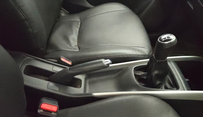 2016 Maruti Baleno DELTA PETROL 1.2, Petrol, Manual, 83,624 km, Gear Lever