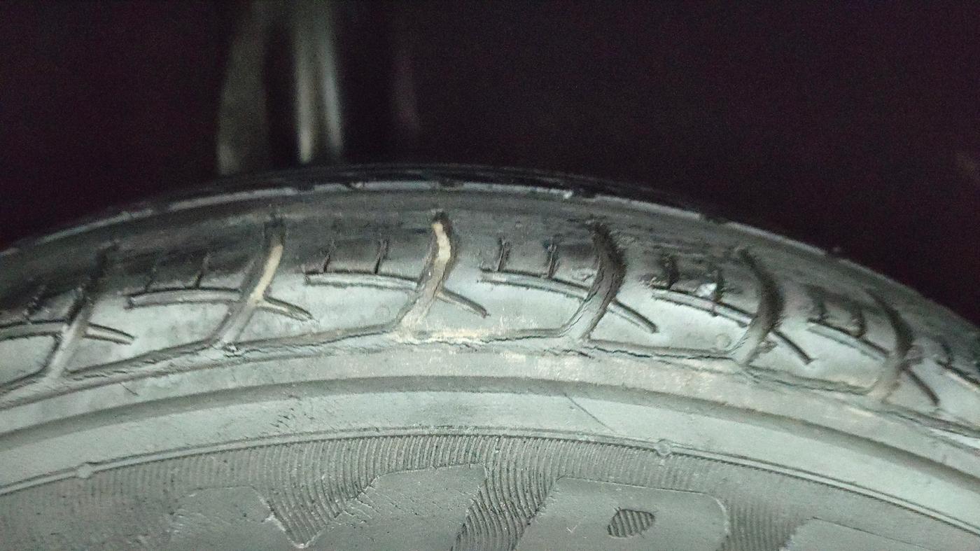 2016 Maruti Baleno DELTA PETROL 1.2, Petrol, Manual, 83,624 km, Right Rear Tyre Tread