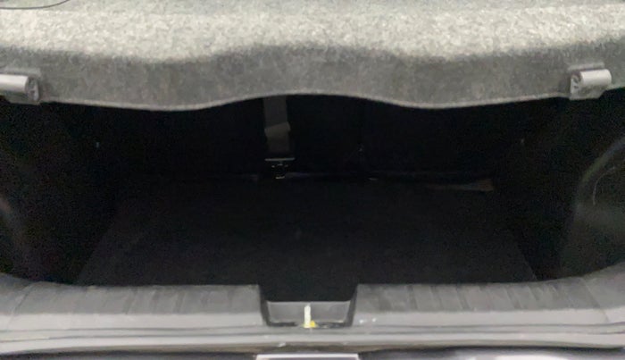 2016 Maruti Baleno DELTA PETROL 1.2, Petrol, Manual, 43,408 km, Boot Inside