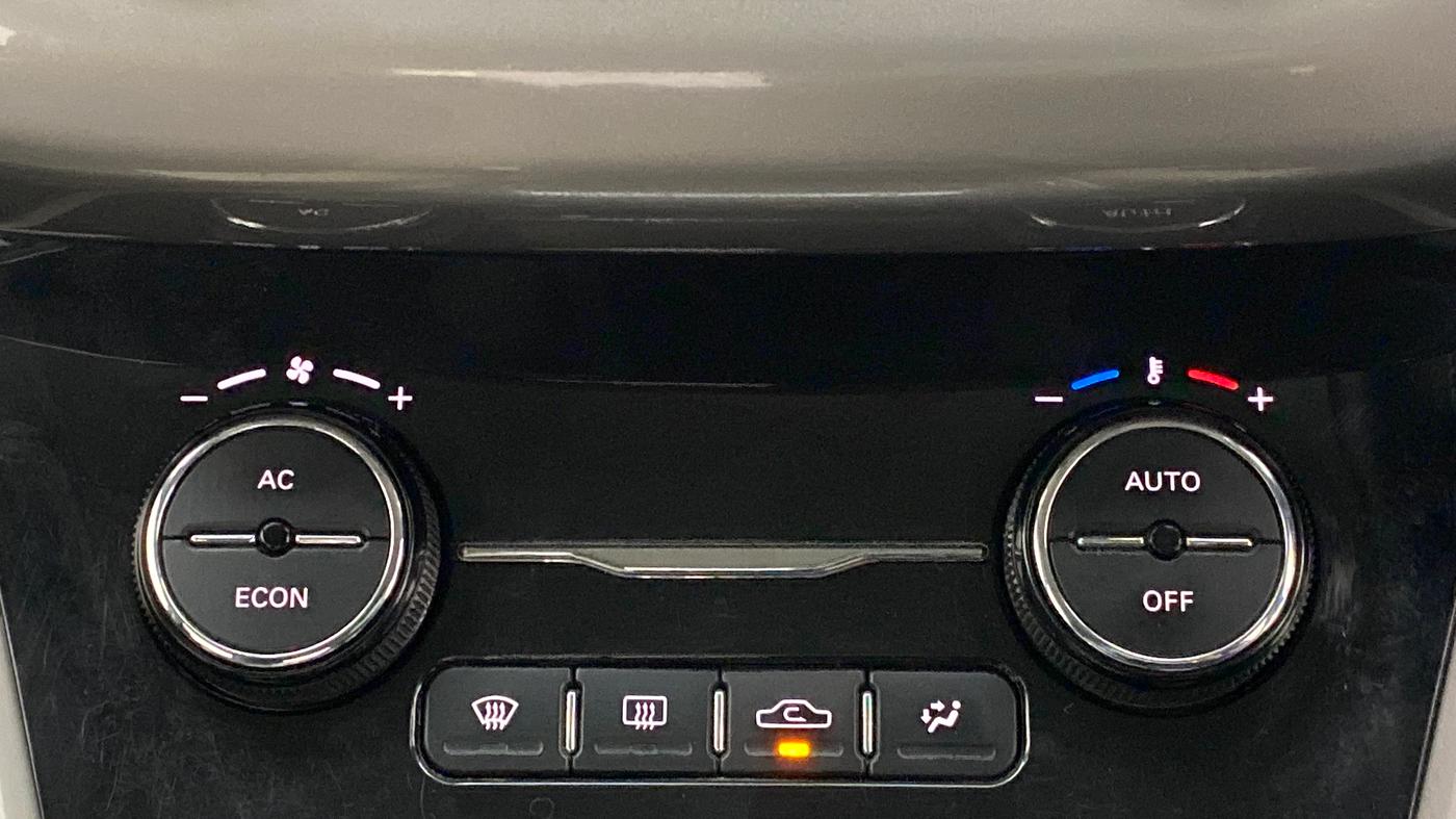 2019 Tata NEXON XZA + 1.2 PETROL A/T, Petrol, Automatic, 28,195 km, Automatic Climate Control