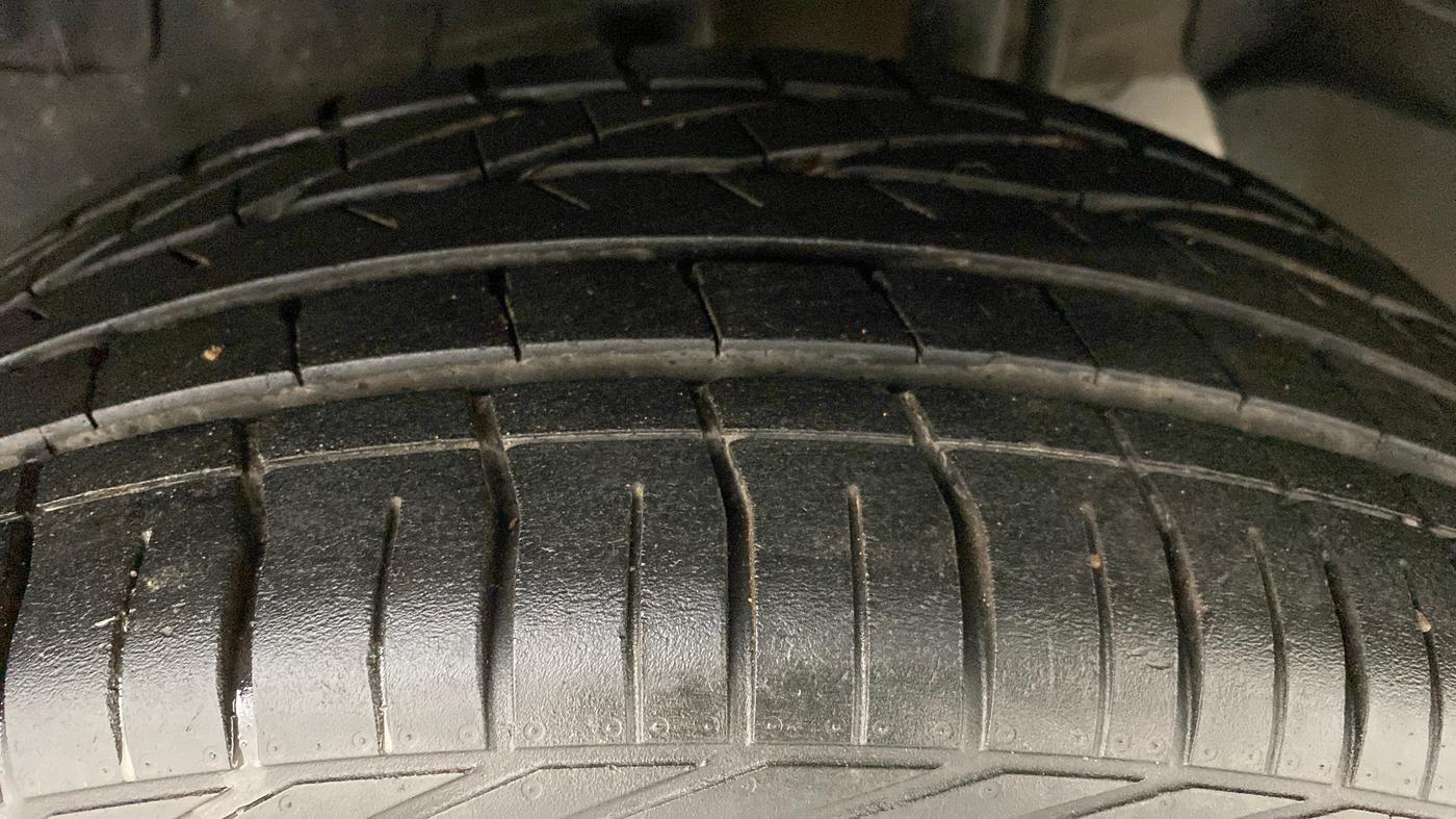 2019 Tata NEXON XZA + 1.2 PETROL A/T, Petrol, Automatic, 28,195 km, Left Rear Tyre Tread