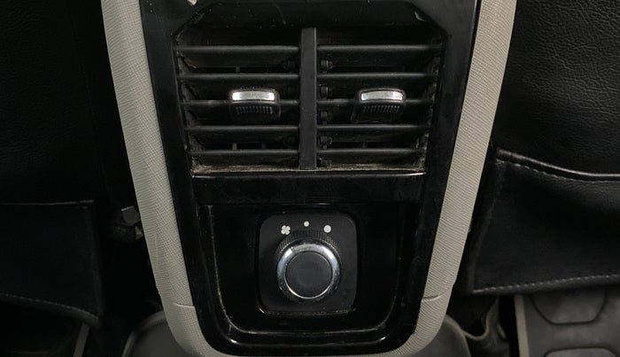2019 Tata NEXON XZA + 1.2 PETROL A/T, Petrol, Automatic, 28,195 km, Rear AC Vents