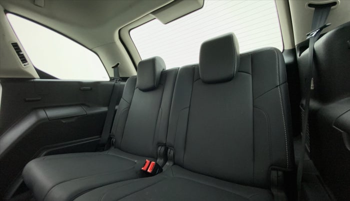2018 Tata Hexa Varicor 400 XTA, Diesel, Automatic, 37,579 km, Third Seat Row ( optional )