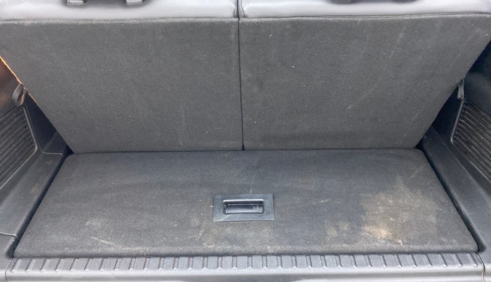2018 Tata Hexa Varicor 400 XTA, Diesel, Automatic, 37,579 km, Boot Inside