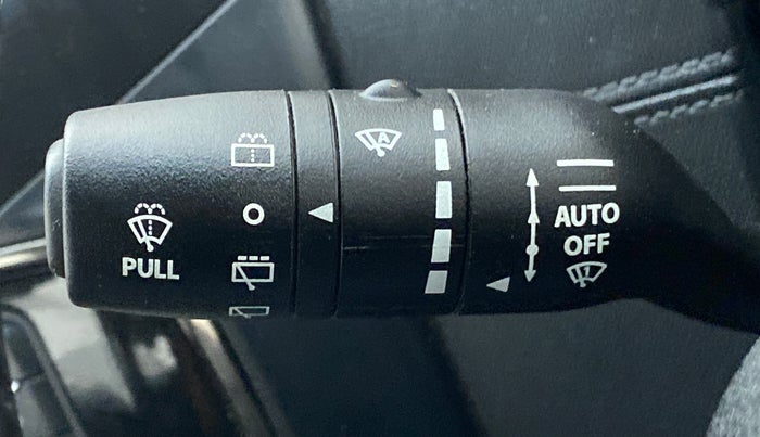 2018 Tata Hexa Varicor 400 XTA, Diesel, Automatic, 37,579 km, Rain Sensing Wipers