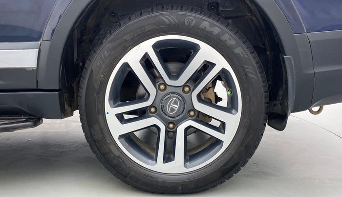 2018 Tata Hexa Varicor 400 XTA, Diesel, Automatic, 37,579 km, Left Rear Wheel
